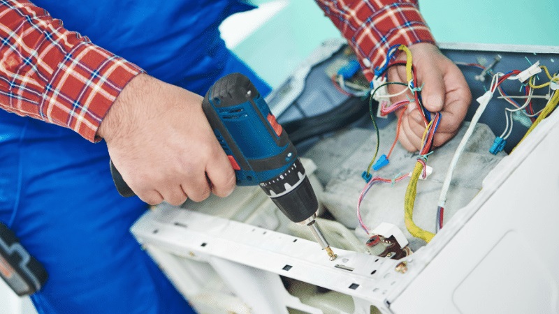 Ahmetli Siemens Siemens çamaşır makinesi kart tamiri – Su almama arızası orijinal parça ile giderildi. - Teknik servis örneği